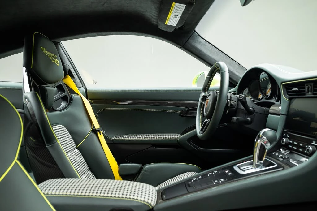 2018 Porsche 991 GT2 RS - Image 18 of 29