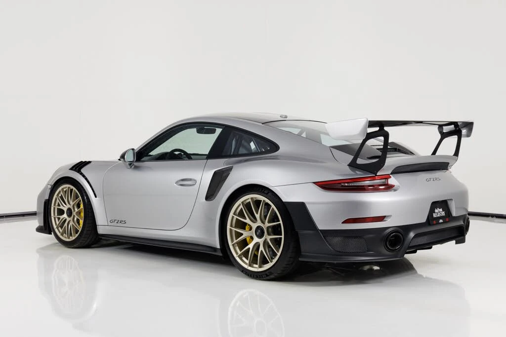 2018 Porsche 991 GT2 RS - Image 5 of 31