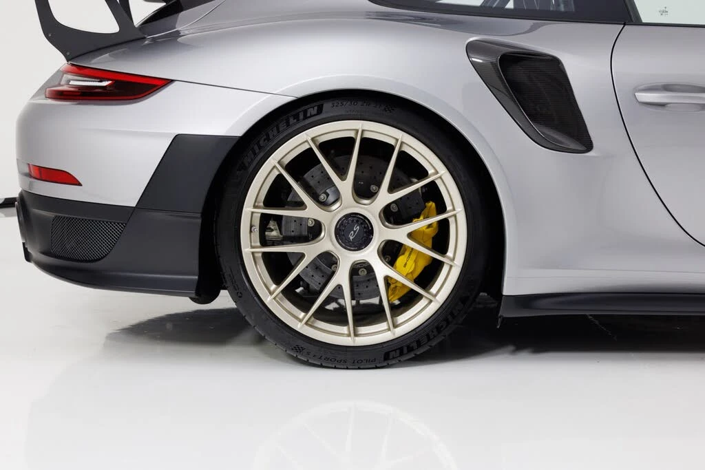 2018 Porsche 991 GT2 RS - Image 12 of 31