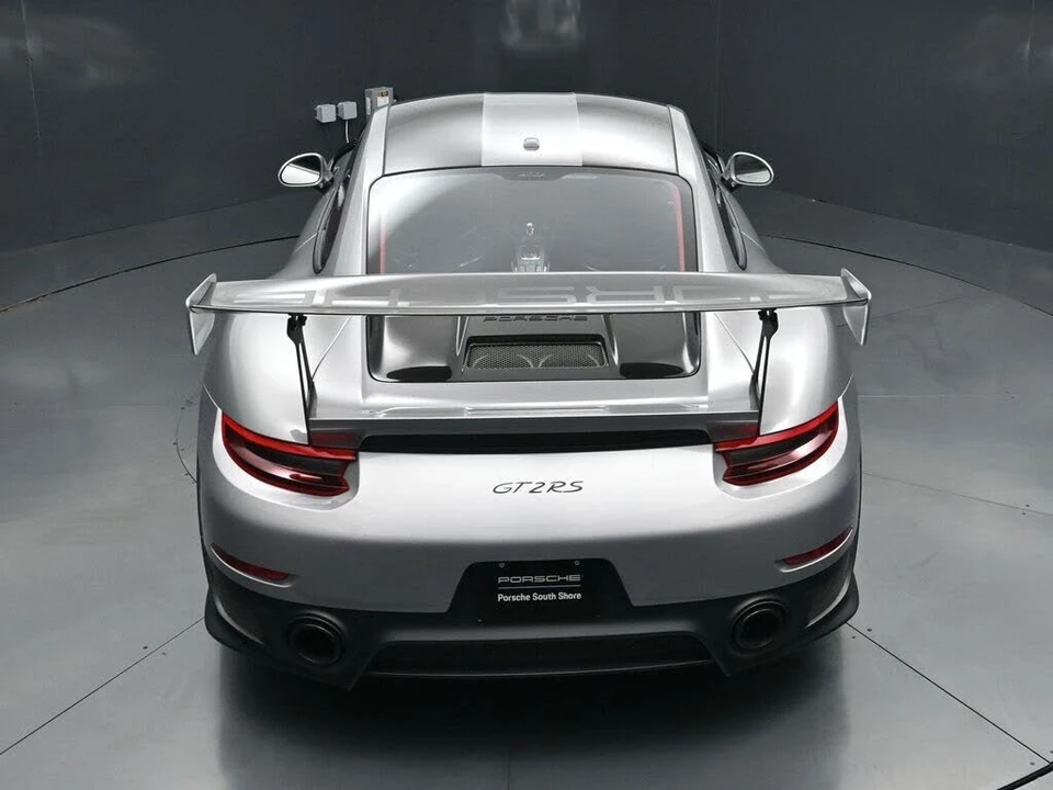 2018 Porsche 991 GT2 RS - Image 17 of 31