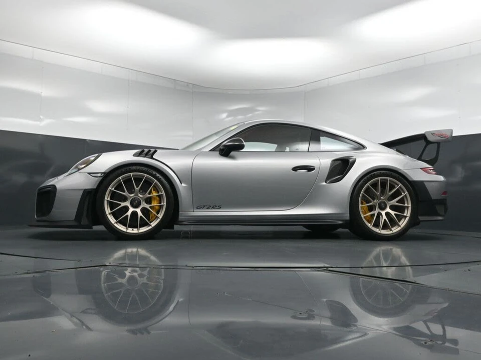 2018 Porsche 991 GT2 RS - Image 23 of 31