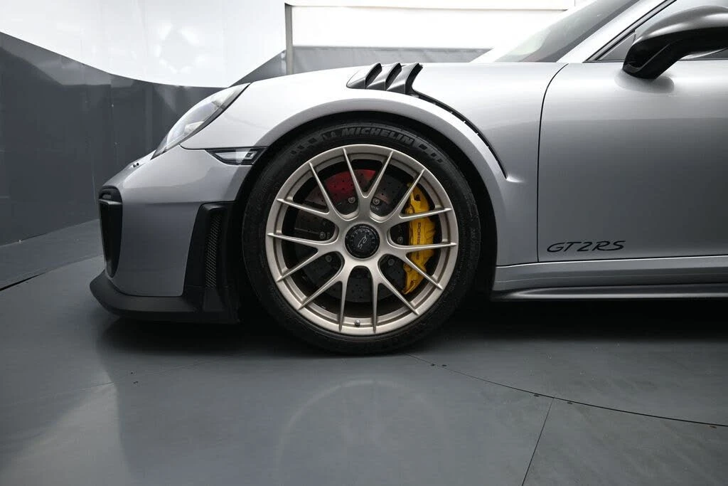 2018 Porsche 991 GT2 RS - Image 8 of 31