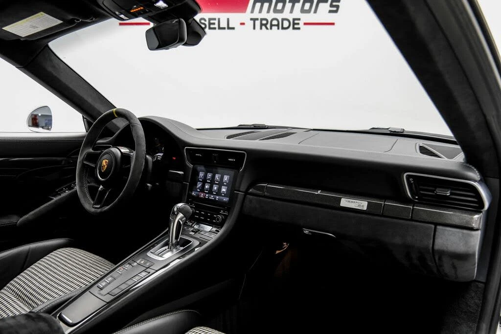 2018 Porsche 991 GT2 RS - Image 15 of 31