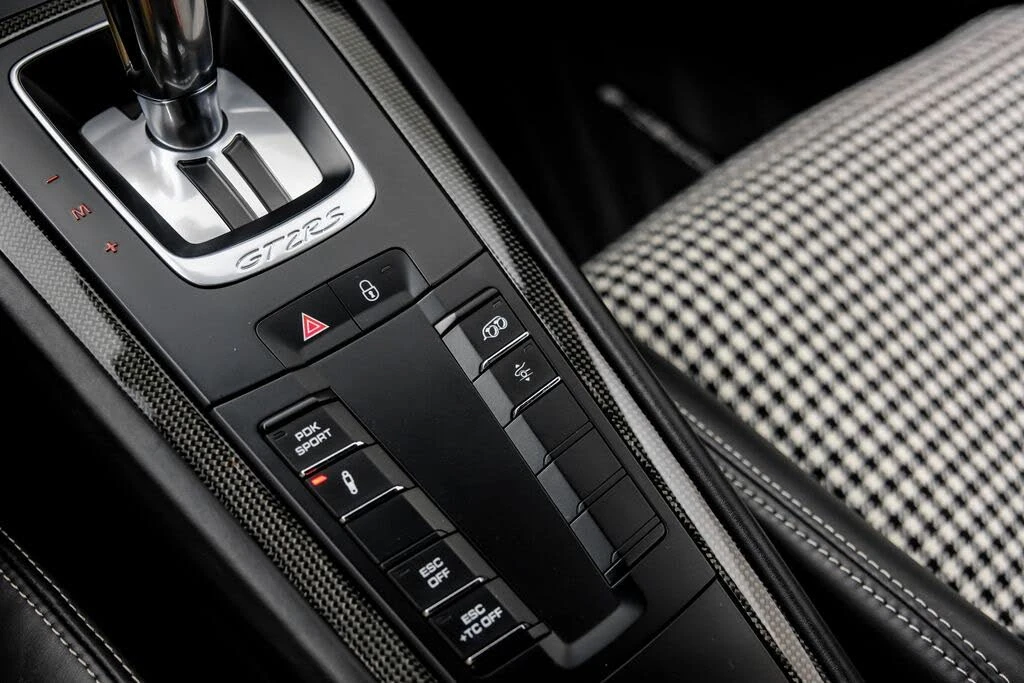 2018 Porsche 991 GT2 RS - Image 26 of 31