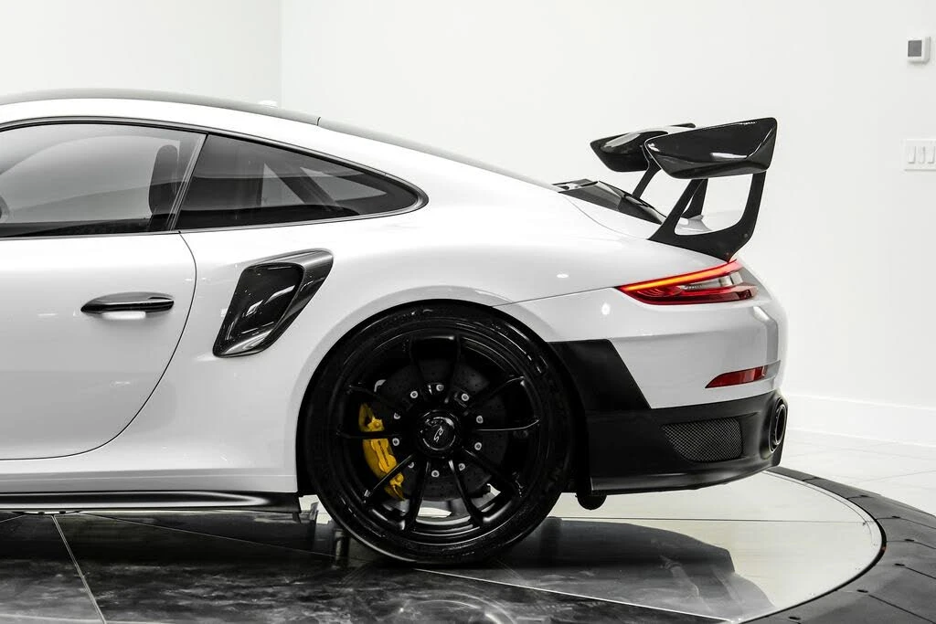 2018 Porsche 991 GT2 RS - Image 14 of 31