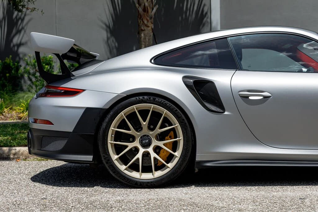 2018 Porsche 991 GT2 RS - Image 10 of 31