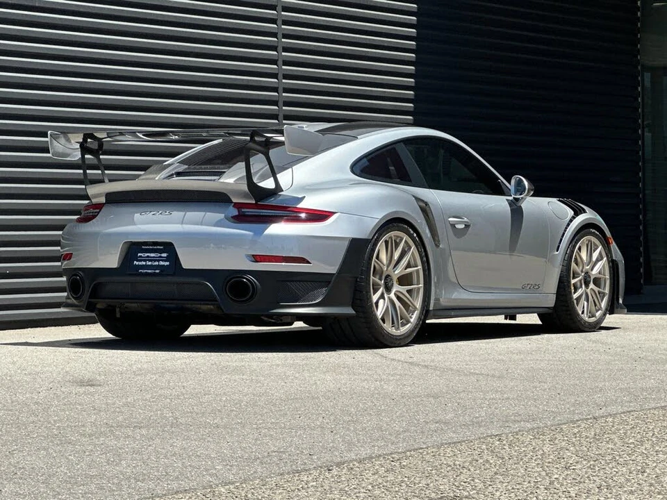 2018 Porsche 991 GT2 RS - Image 8 of 31