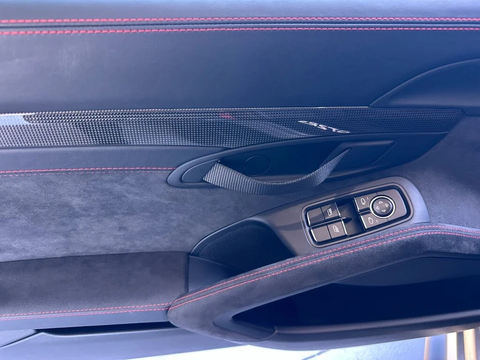 2018 Porsche 991 GT2 RS - Image 12 of 31