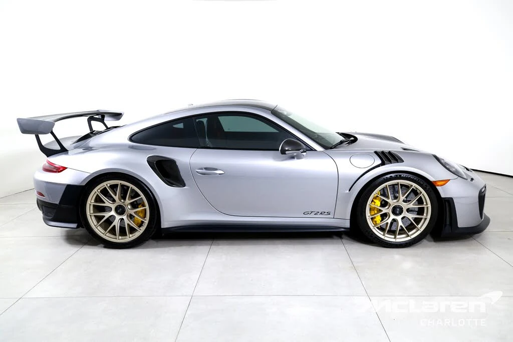 2018 Porsche 991 GT2 RS - Image 9 of 31