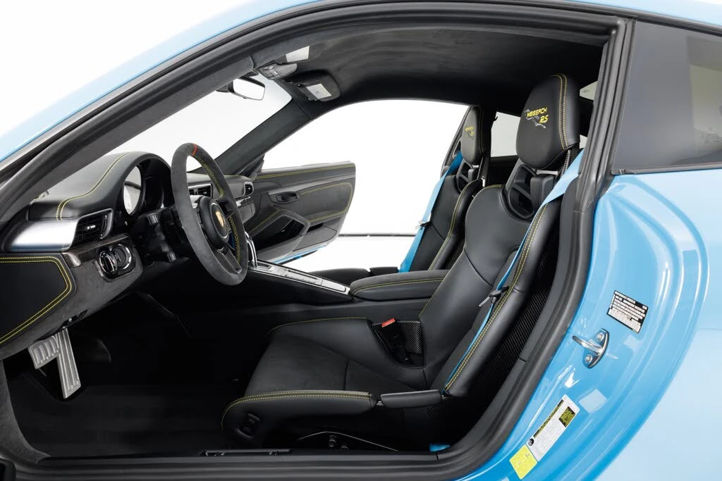 2018 Porsche 991 GT2 RS - Image 15 of 31