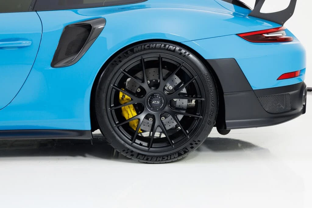 2018 Porsche 991 GT2 RS - Image 11 of 31