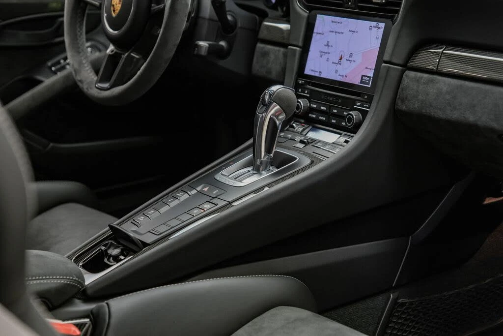 2018 Porsche 991 GT2 RS - Image 22 of 31