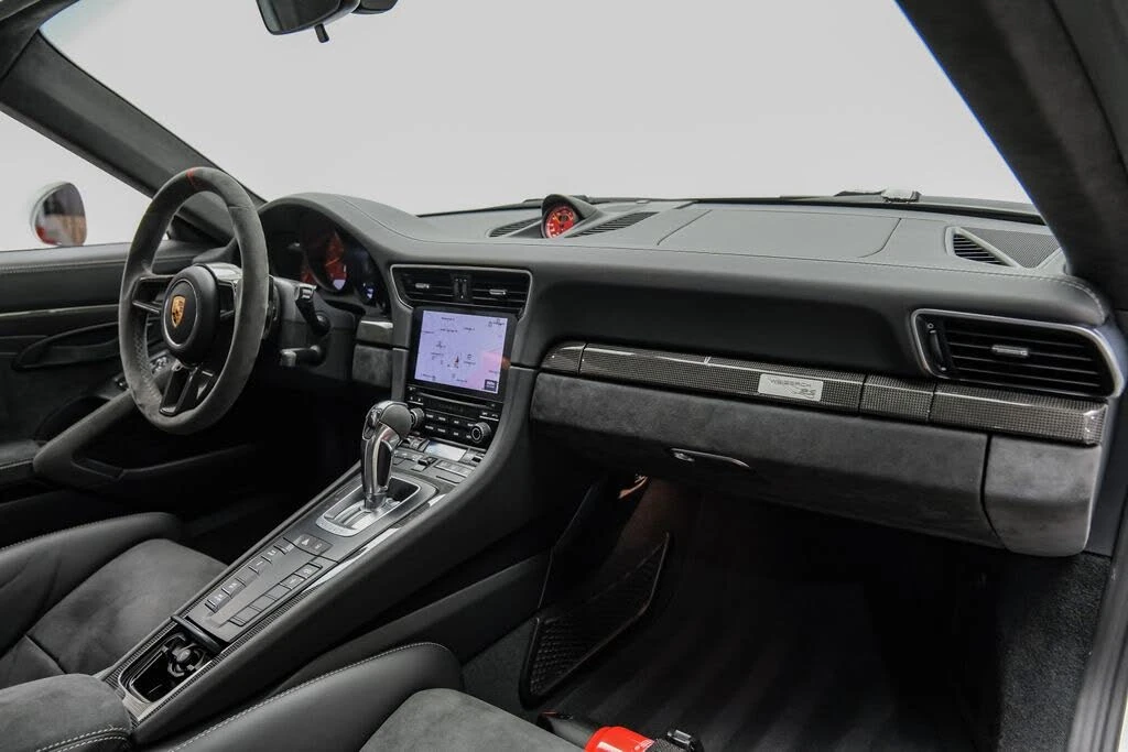 2018 Porsche 991 GT2 RS - Image 12 of 31