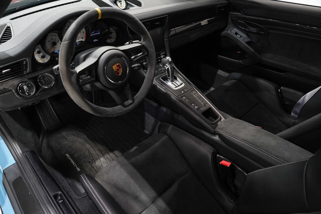 2018 Porsche 991 GT2 RS - Image 2 of 31