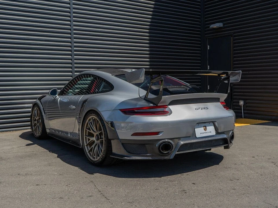2018 Porsche 991 GT2 RS - Image 3 of 31
