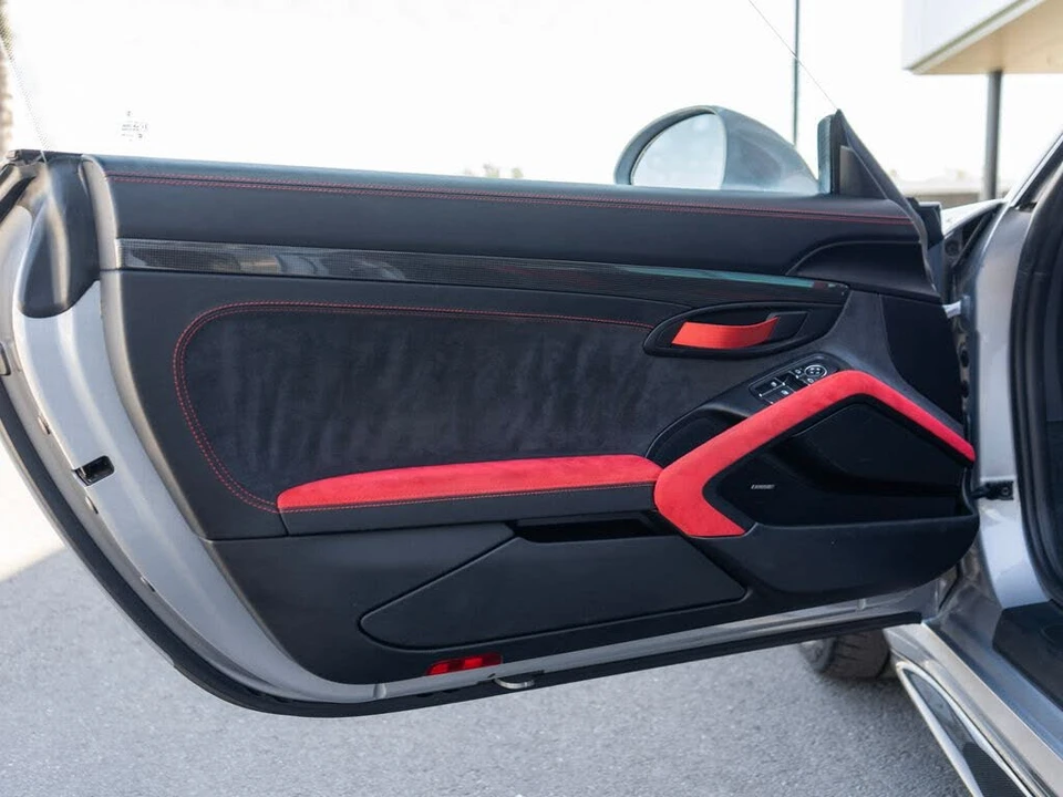 2018 Porsche 991 GT2 RS - Image 28 of 31