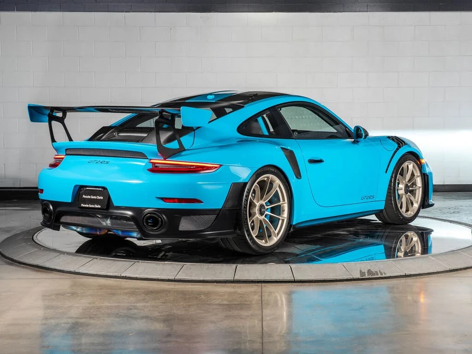 2018 Porsche 991 GT2 RS - Image 9 of 31
