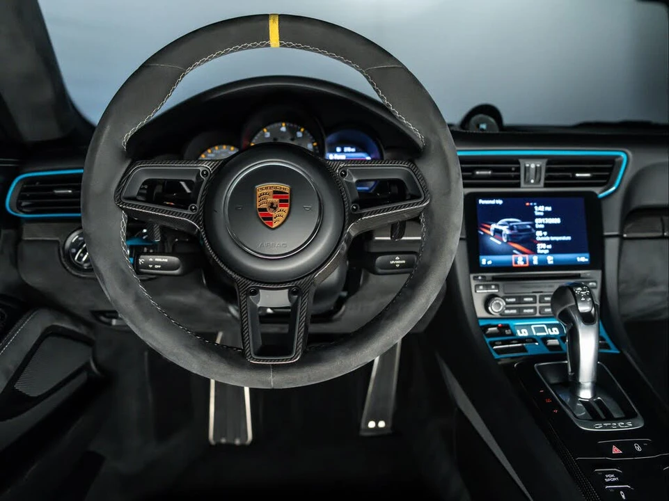 2018 Porsche 991 GT2 RS - Image 25 of 31