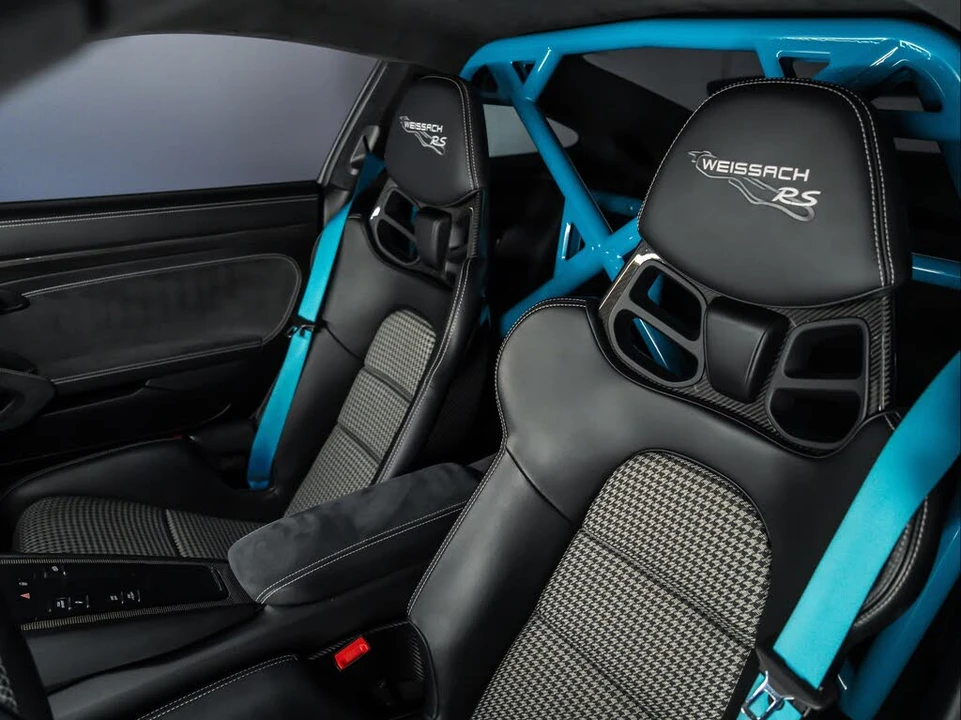 2018 Porsche 991 GT2 RS - Image 5 of 31
