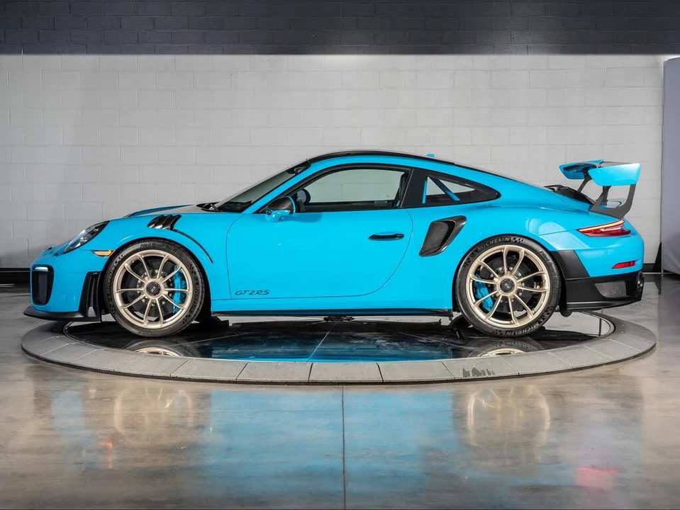2018 Porsche 991 GT2 RS - Image 2 of 31