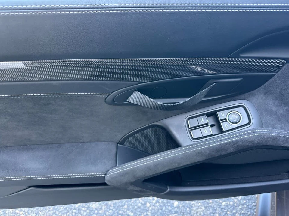 2018 Porsche 991 GT2 RS - Image 12 of 31