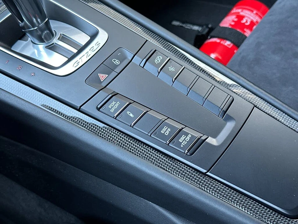 2018 Porsche 991 GT2 RS - Image 24 of 31