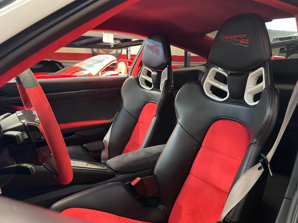 2018 Porsche 991 GT2 RS - Image 25 of 31