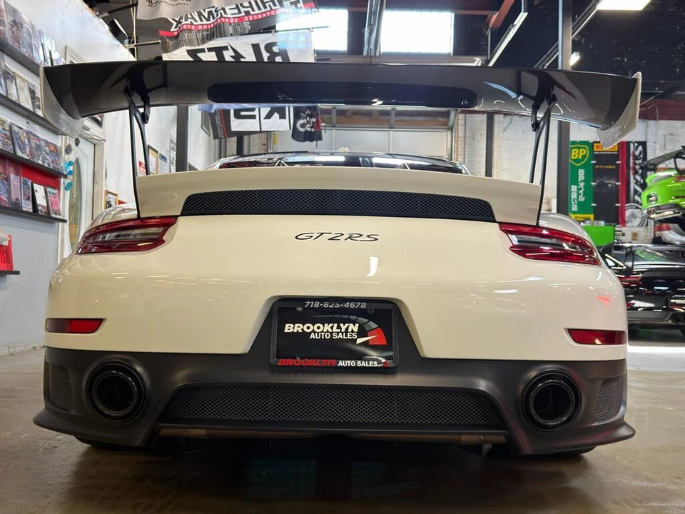 2018 Porsche 991 GT2 RS - Image 7 of 31