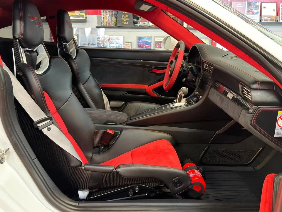 2018 Porsche 991 GT2 RS - Image 28 of 31