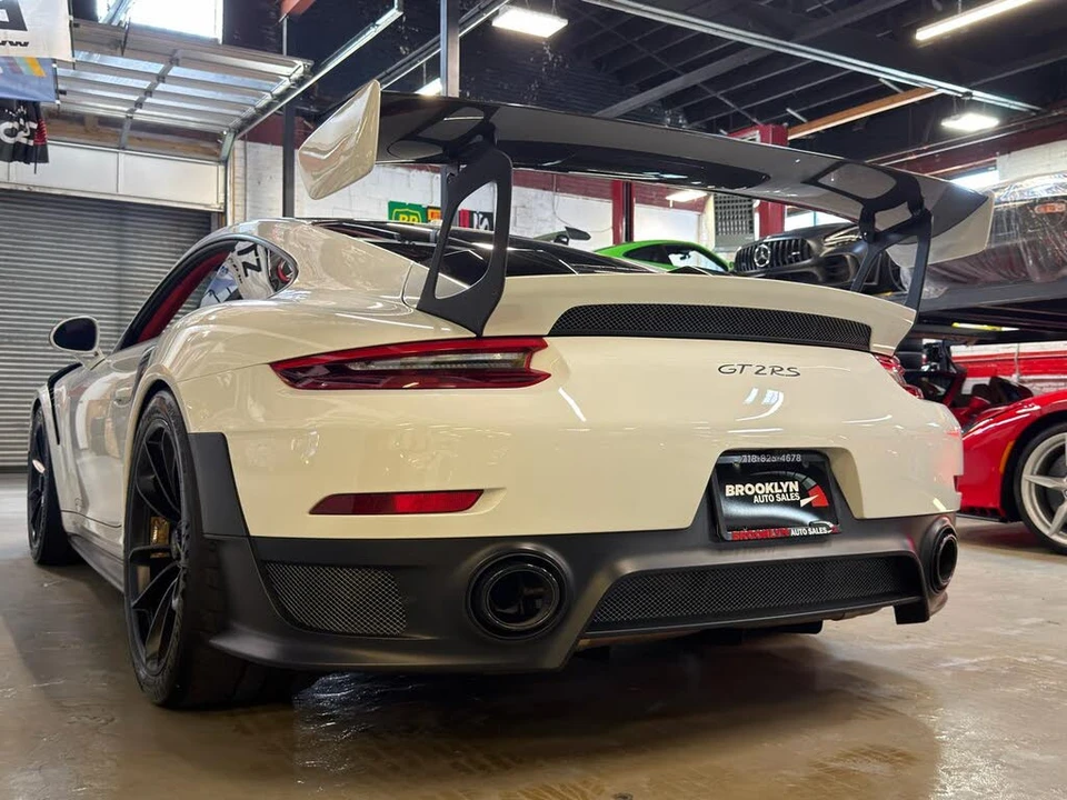 2018 Porsche 991 GT2 RS - Image 8 of 31