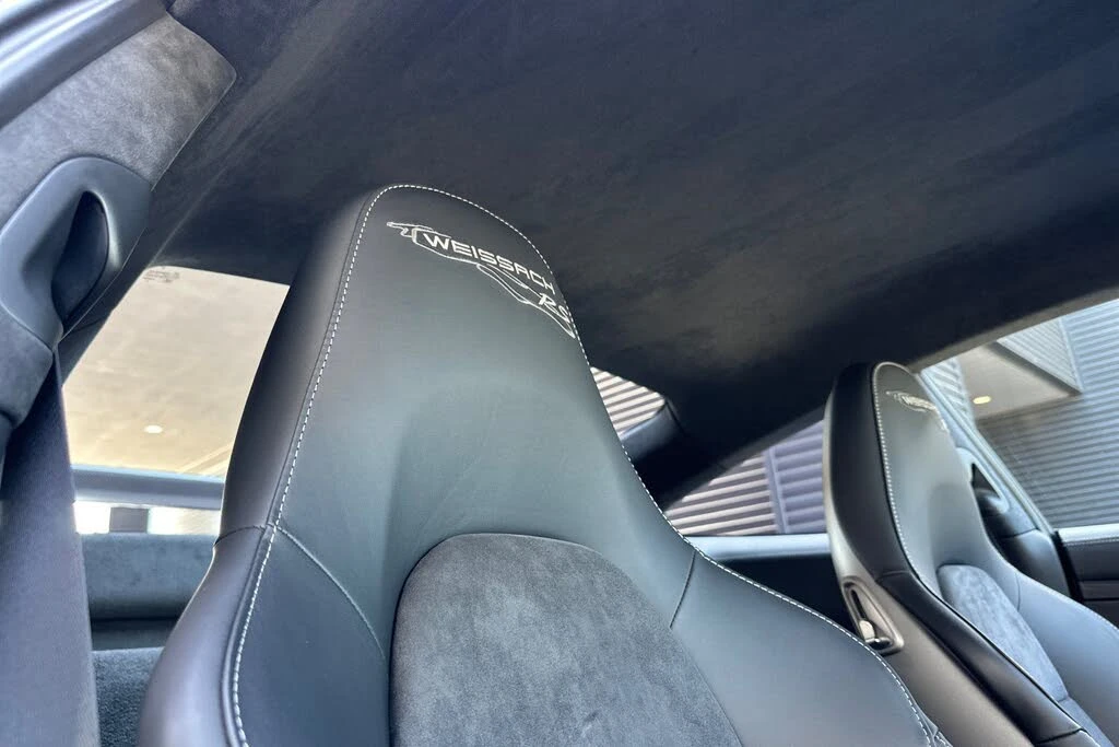 2018 Porsche 991 GT2 RS - Image 17 of 31