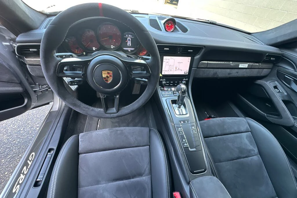 2018 Porsche 991 GT2 RS - Image 6 of 31