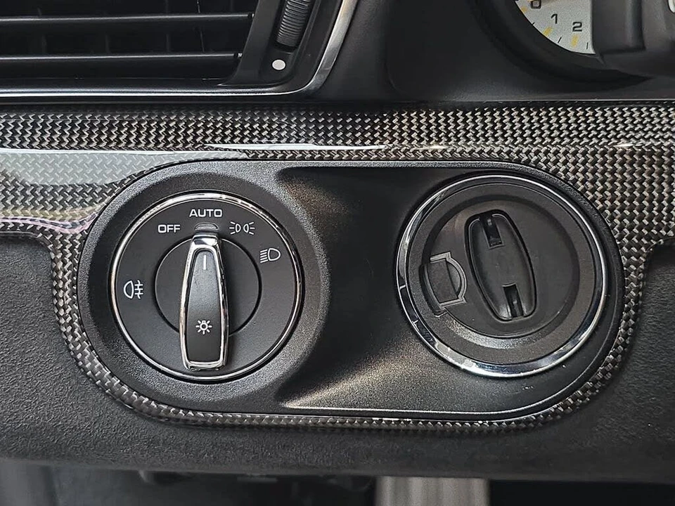 2018 Porsche 991 GT2 RS - Image 22 of 30