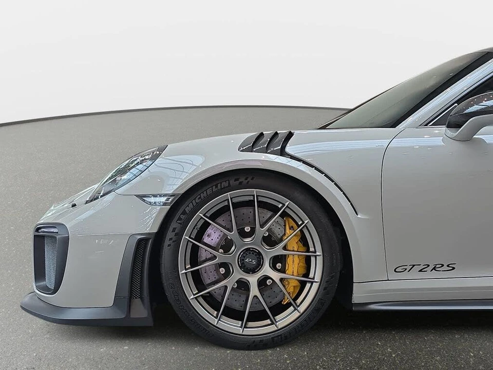 2018 Porsche 991 GT2 RS - Image 10 of 30