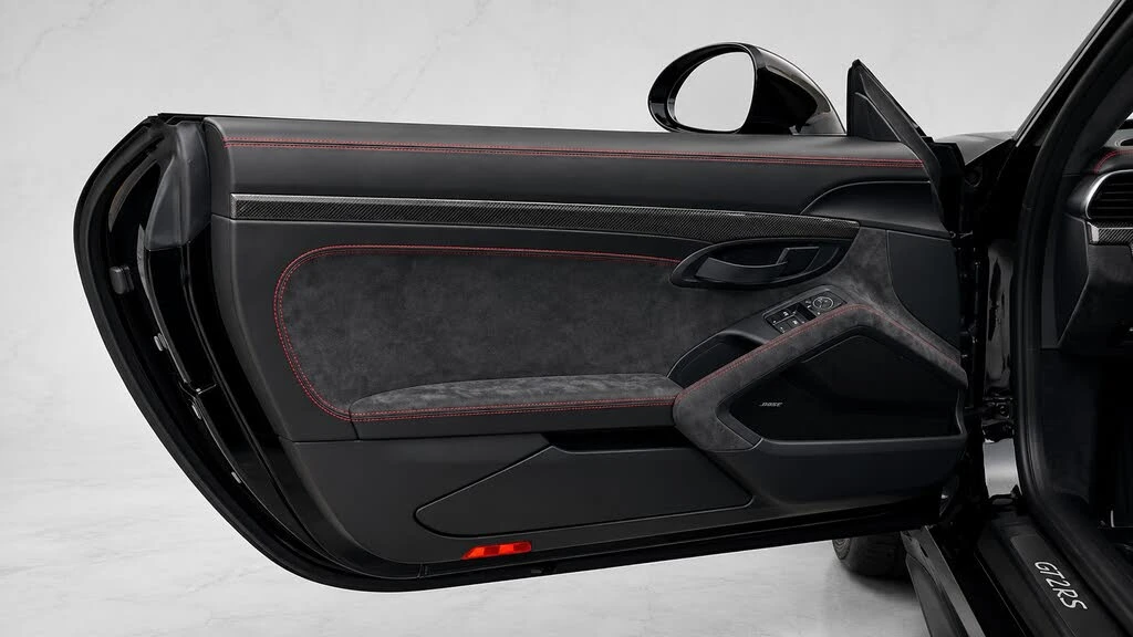 2018 Porsche 991 GT2 RS - Image 8 of 11