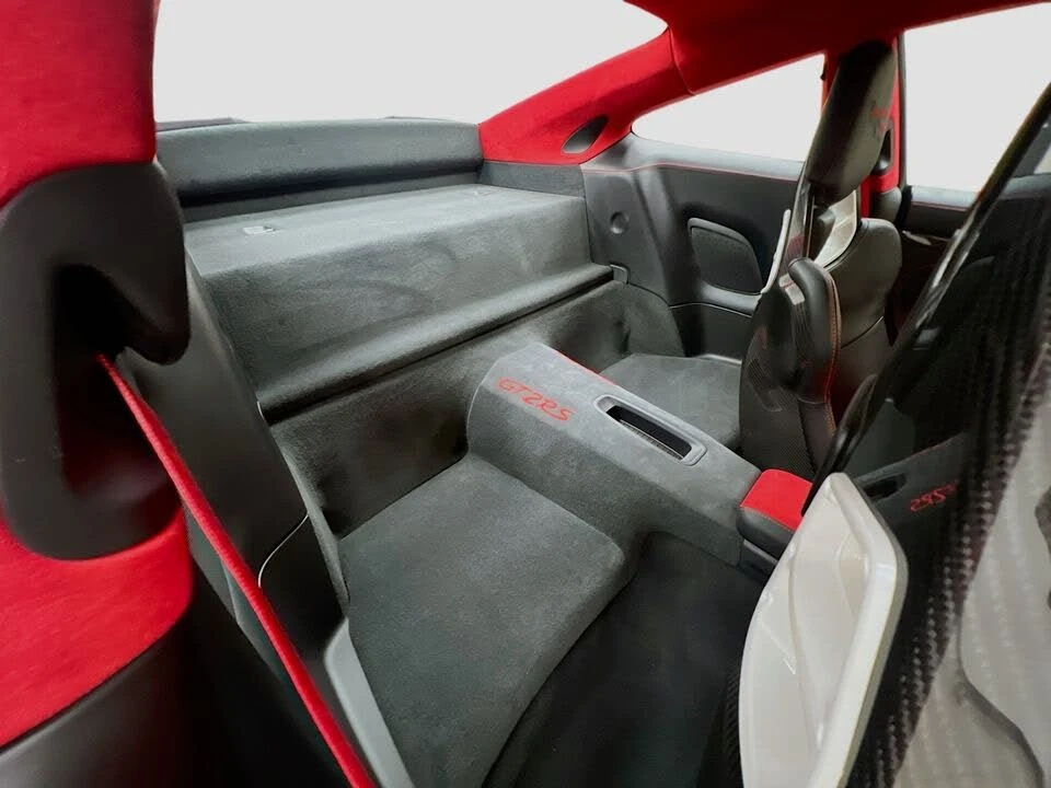 2018 Porsche 991 GT2 RS - Image 26 of 31