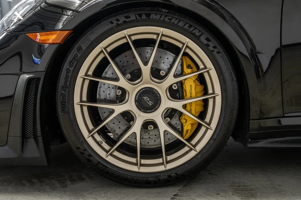 2018 Porsche 991 GT2 RS - Image 9 of 31