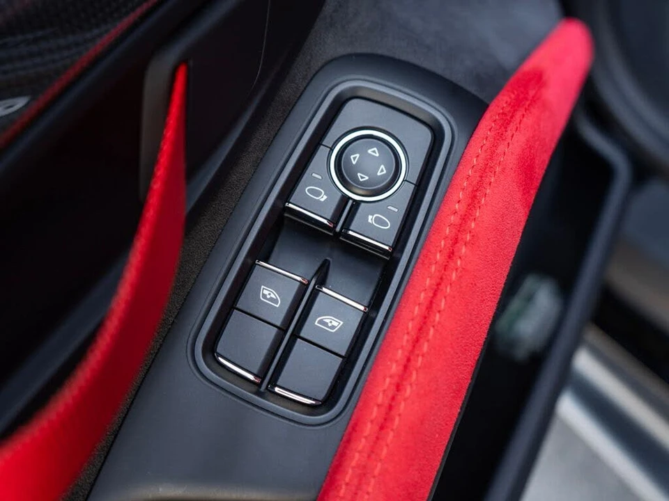 2018 Porsche 991 GT2 RS - Image 31 of 31