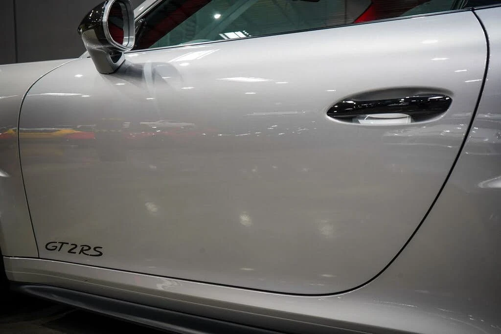 2018 Porsche 991 GT2 RS - Image 20 of 31