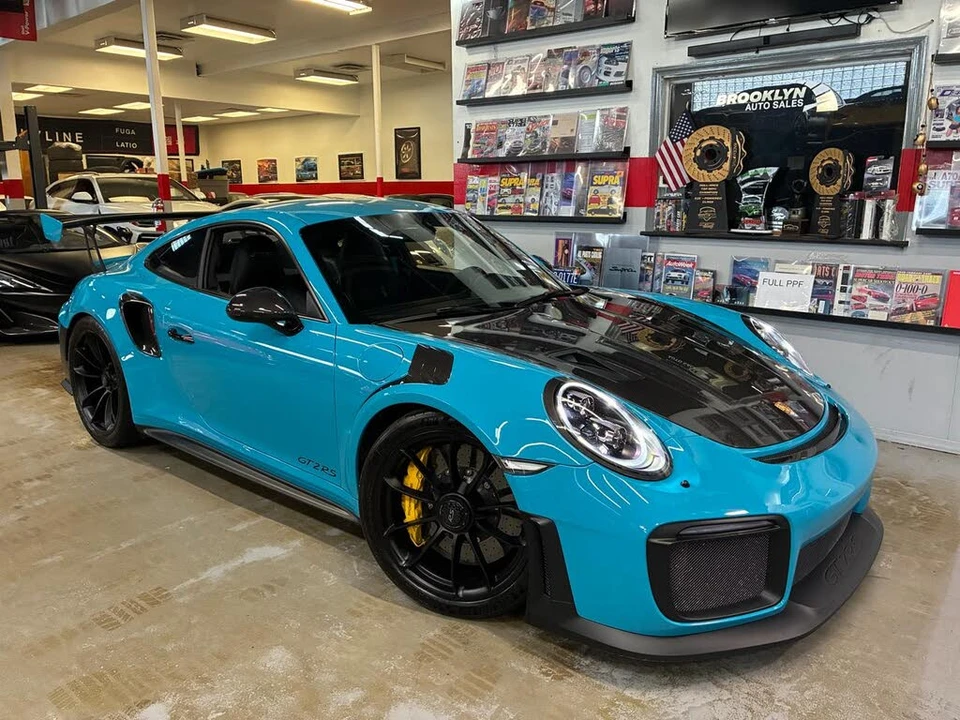 2018 Porsche 991 GT2 RS - Image 2 of 31