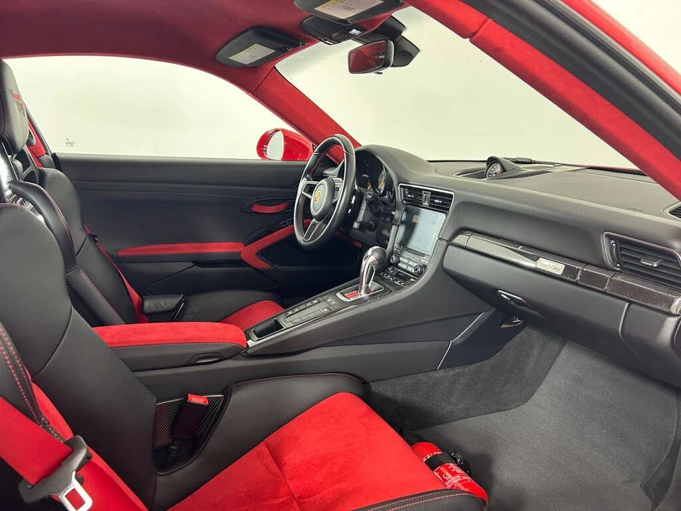 2018 Porsche 991 GT2 RS - Image 23 of 31