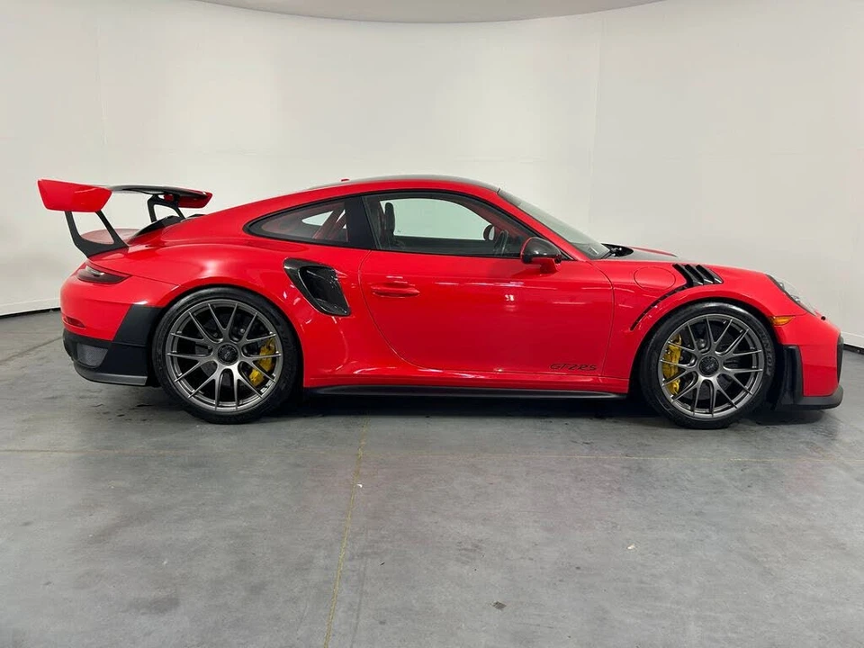 2018 Porsche 991 GT2 RS - Image 8 of 31