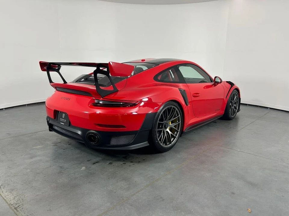 2018 Porsche 991 GT2 RS - Image 7 of 31