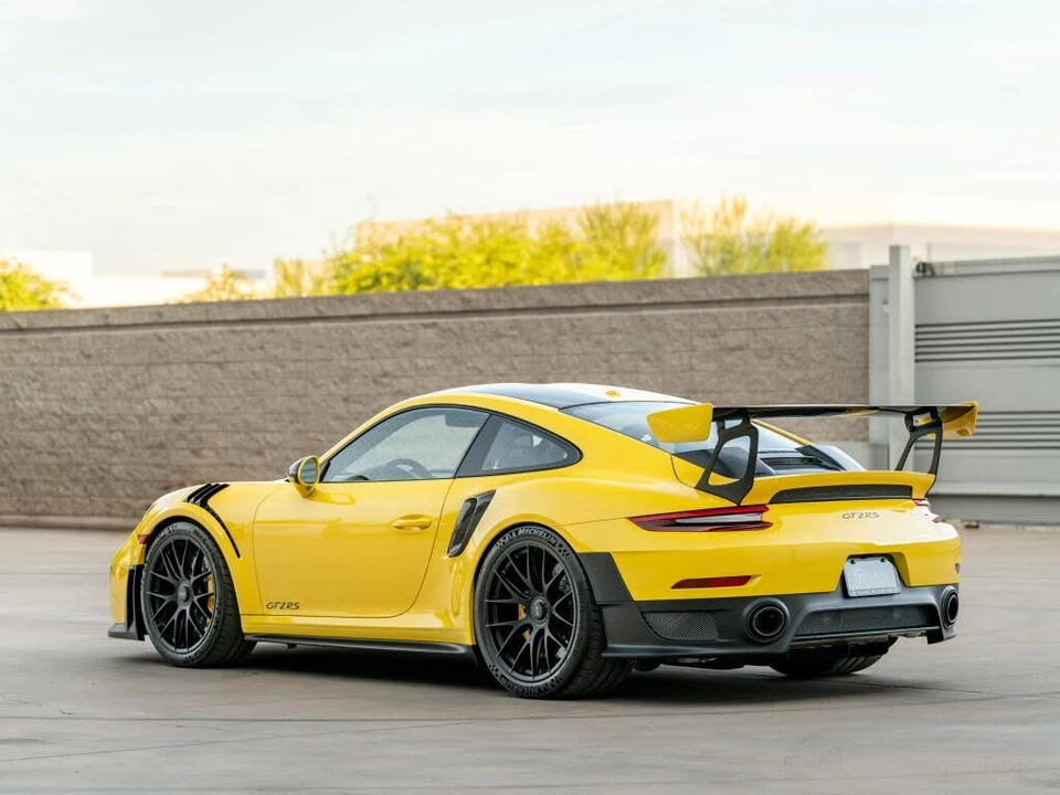 2018 Porsche 991 GT2 RS - Image 6 of 31