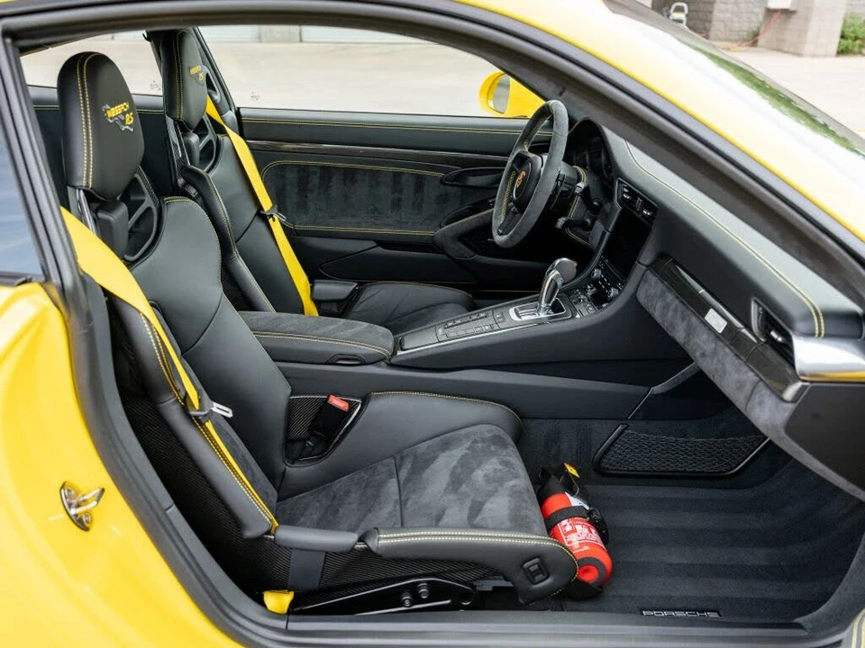 2018 Porsche 991 GT2 RS - Image 14 of 31