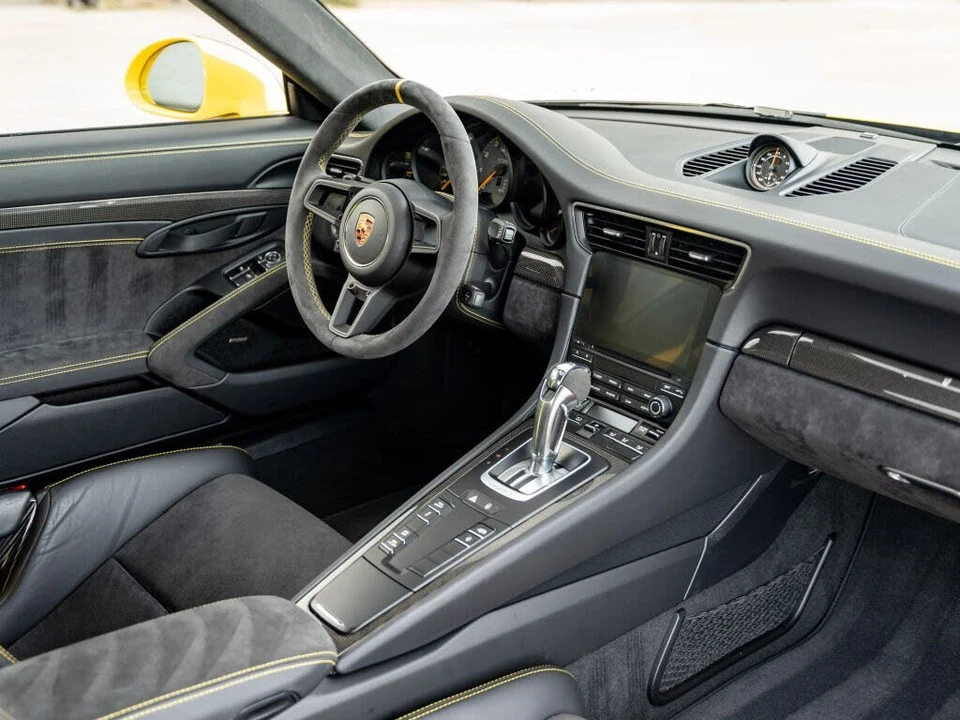 2018 Porsche 991 GT2 RS - Image 19 of 31