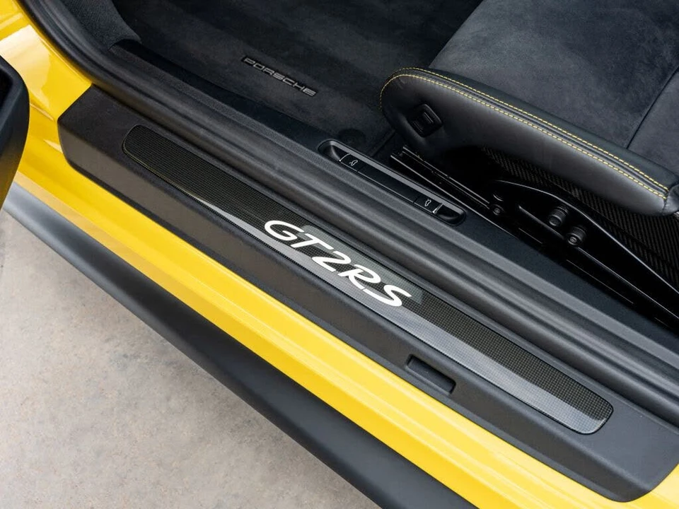 2018 Porsche 991 GT2 RS - Image 17 of 31