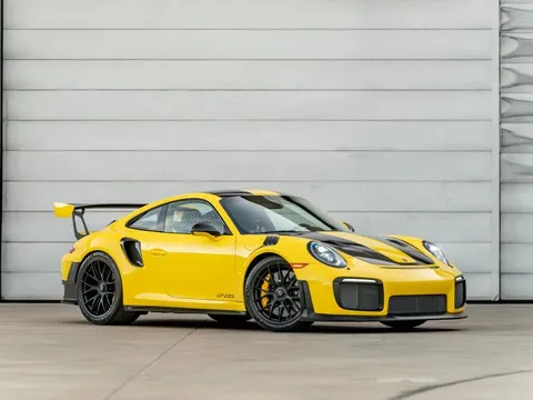 2018 Porsche 911 GT2 RS Coupe RWD