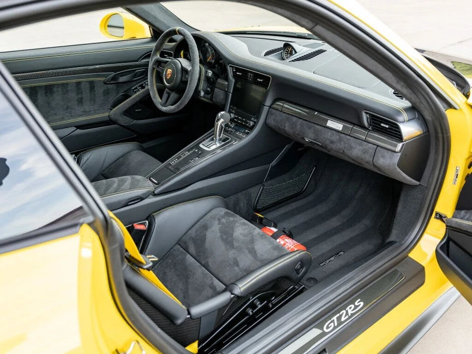 2018 Porsche 991 GT2 RS - Image 13 of 31