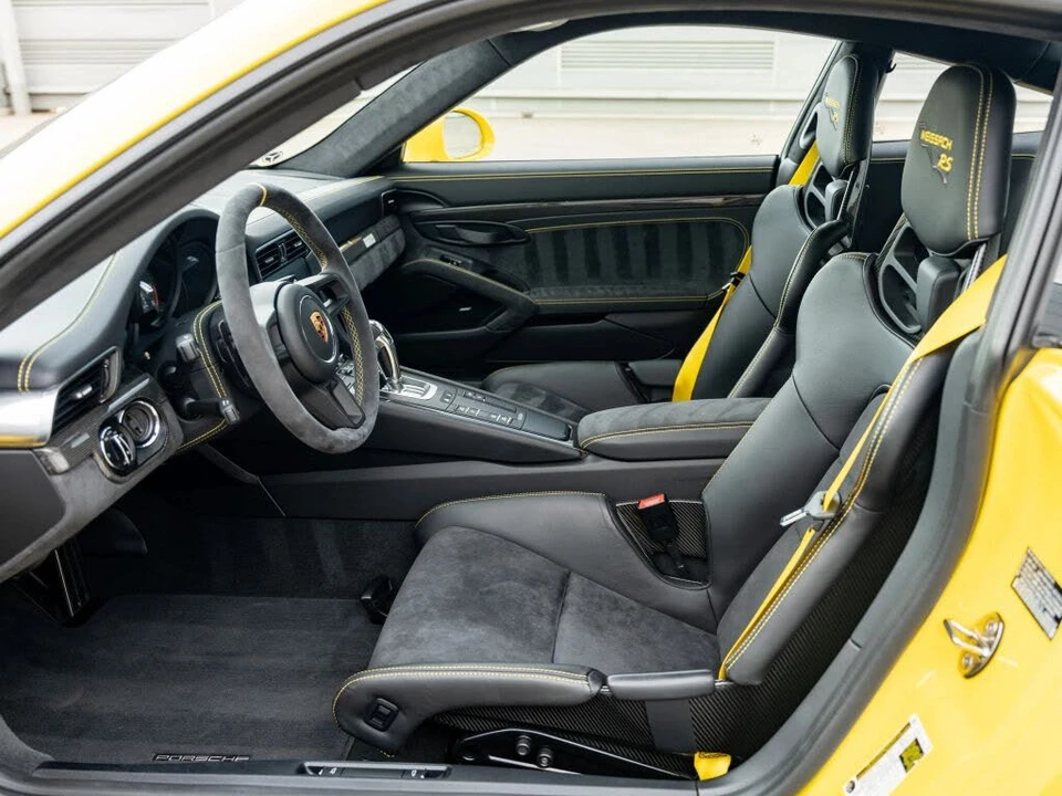 2018 Porsche 991 GT2 RS - Image 11 of 31